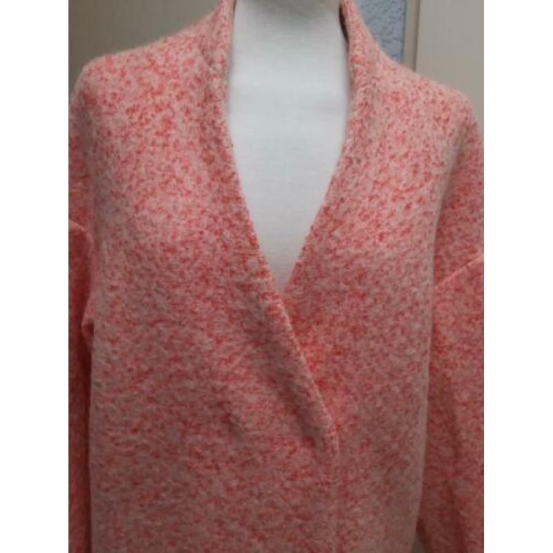 Mooi SWEEWE jas ( maat M/L )