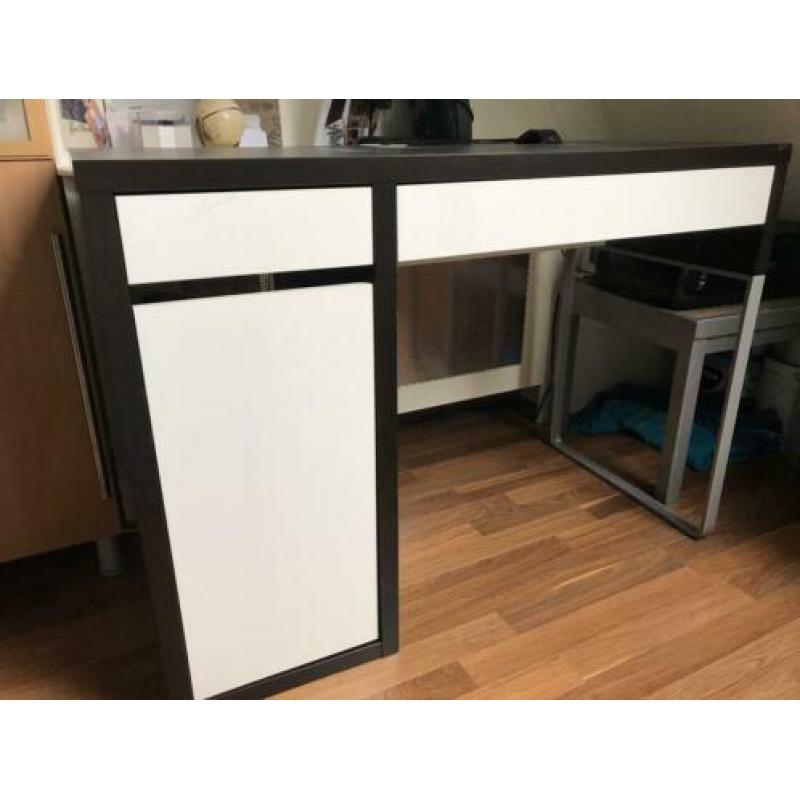 Te koop computermeubel zwart wit,