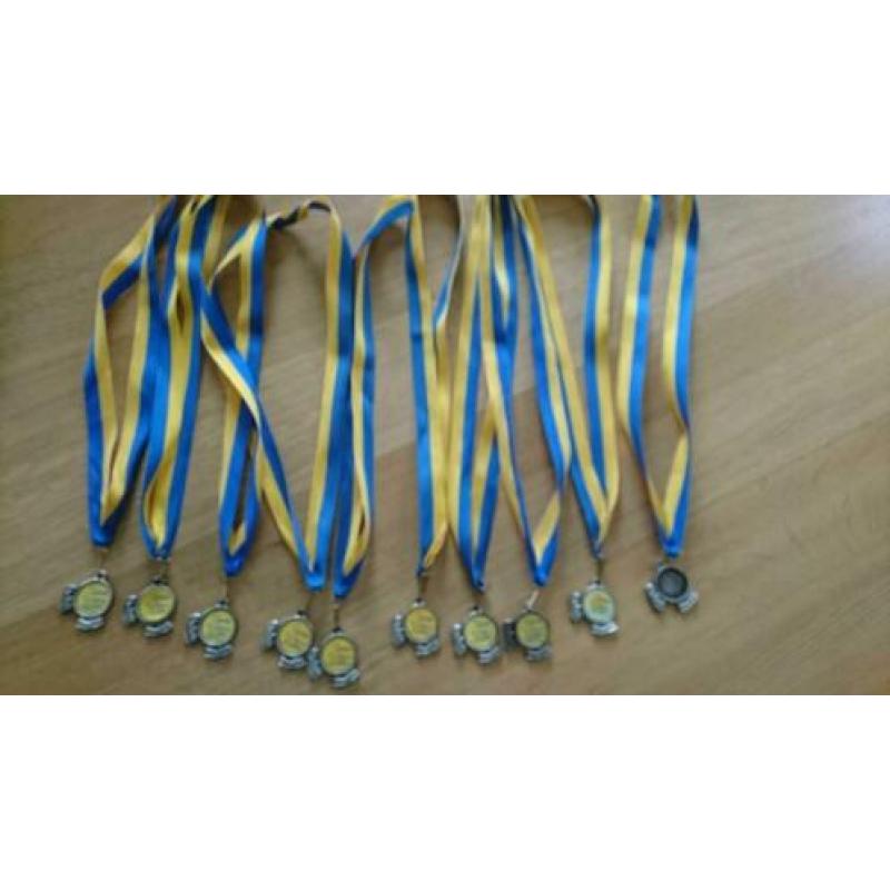 Partij verzameling medaille allerlei zgan schoen duim lin