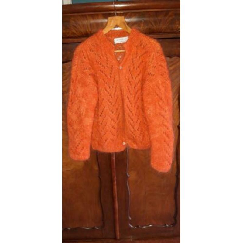 Les Tricots d' O ! vest handknit