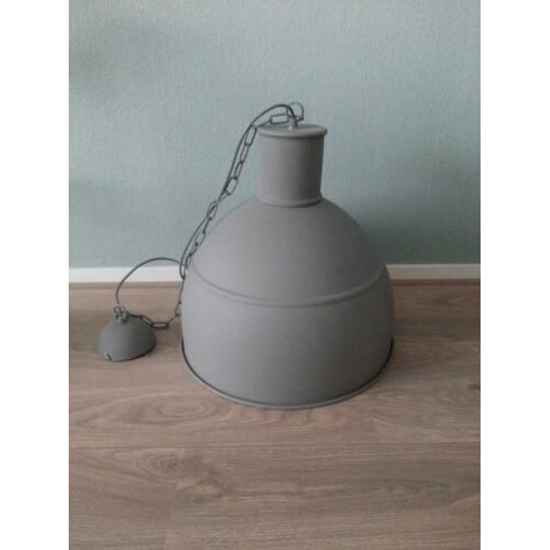 Lamp nieuwstaat (graag dit weekend ophalen)