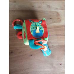 Baby speelgoed kubus met hangfunctie