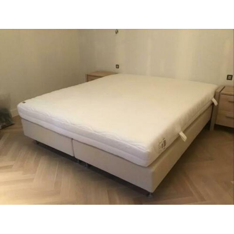Prachtige Ubica boxspring met pocketvering matras 180 x 210
