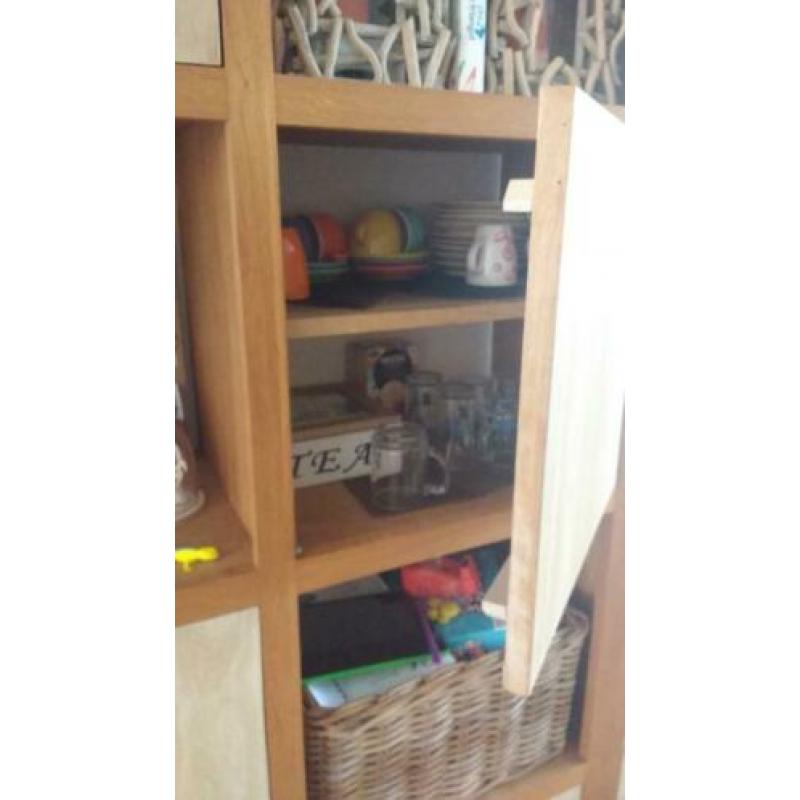 Moderne eiken kast/vitrine