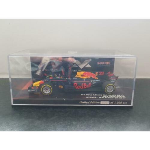 Minichamps RB13 Max Verstappen winner Malaysian GP2017