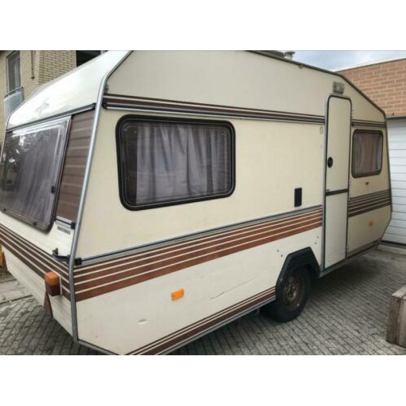 Kip KL 430 caravan om af te klussen