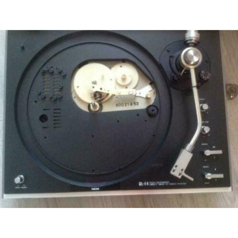 JVC QL-F4 FULLY AUTOMATIC direct drive FG SERVO SUSTEM