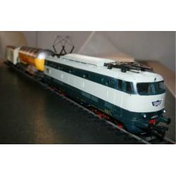 Lima SCHAAL NUL - E-lok FS serie 444 plus wagons