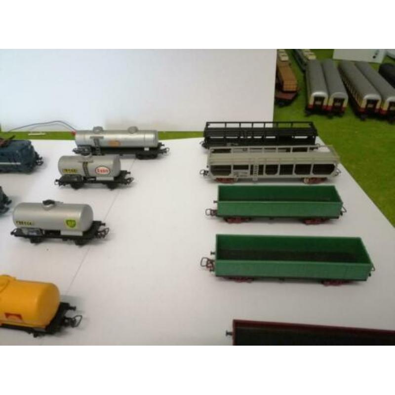 Jouef wagons en drie loc