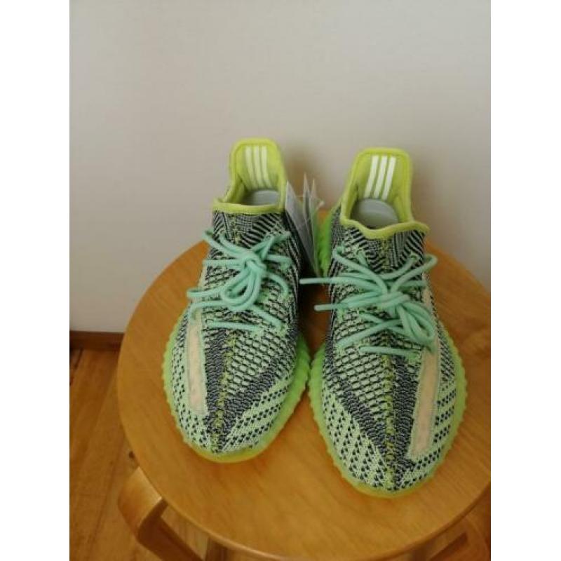 Yeezy yeezreel maat 41 1/3 (8 us)