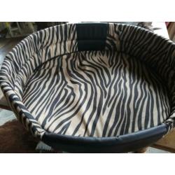 Hondenmand met tijgerprint