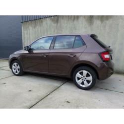 Skoda Fabia 1.2 TSI First Edition Style panodak, LMV, airco