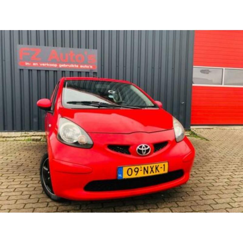 Toyota Aygo 1.0-12V +