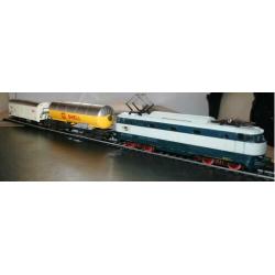 Lima SCHAAL NUL - E-lok FS serie 444 plus wagons