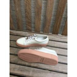 witte lederen sneakers van M25 maat 41 nieuwstaat sneakers