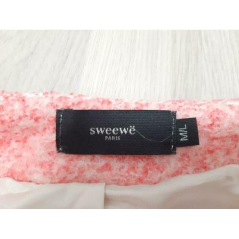 Mooi SWEEWE jas ( maat M/L )