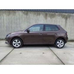Skoda Fabia 1.2 TSI First Edition Style panodak, LMV, airco