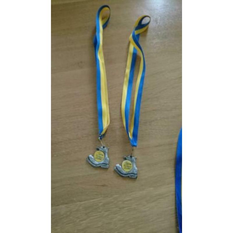Partij verzameling medaille allerlei zgan schoen duim lin