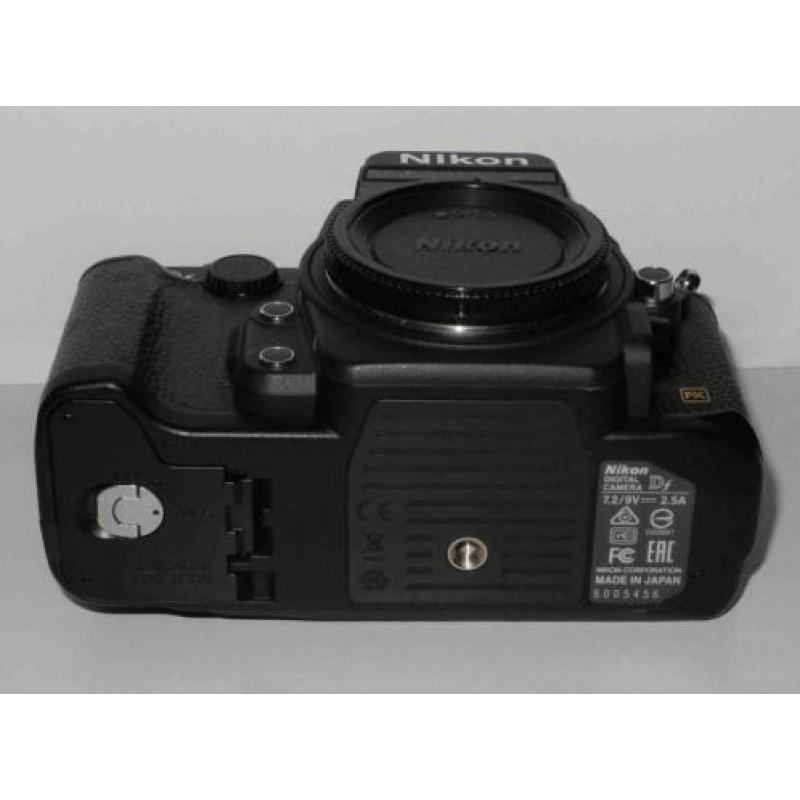 Nikon Df in NIEUW staat
