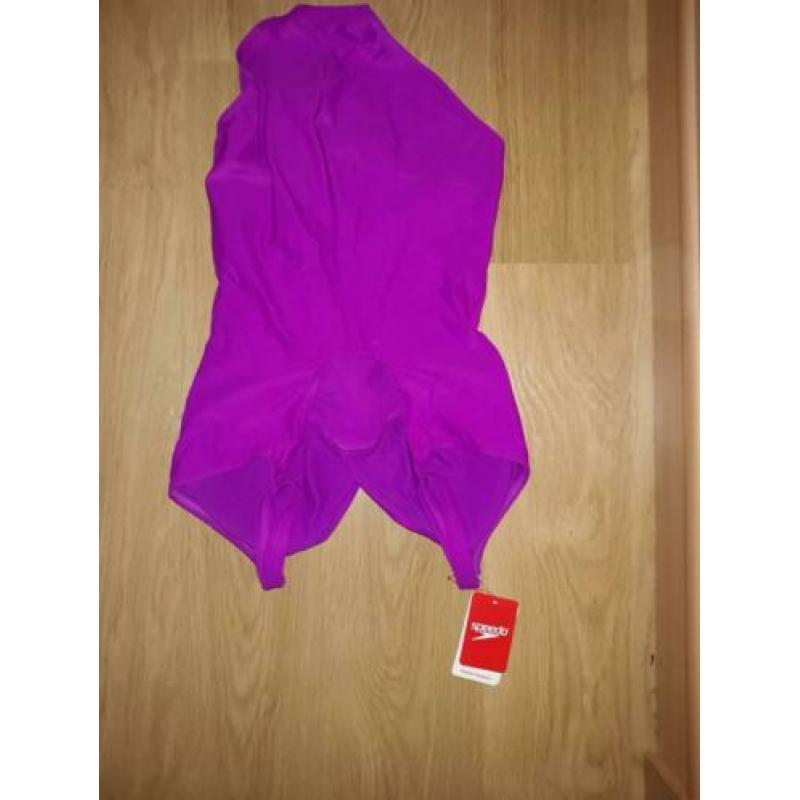 Nieuw Speedo zwempak maat 42