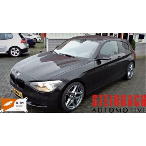 BMW 1-serie 114i 18 inch|Verlaagd|Airco|APK 10/2021|PDC