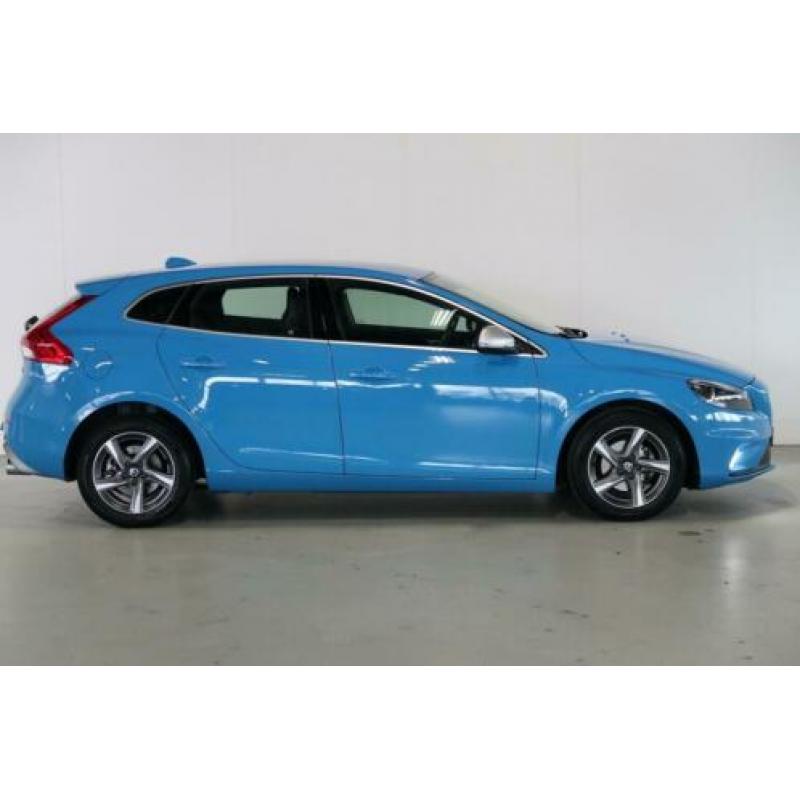 Volvo V40 2.0 D2 R-Design Business Volvo V40 2.0 D2 NL auto