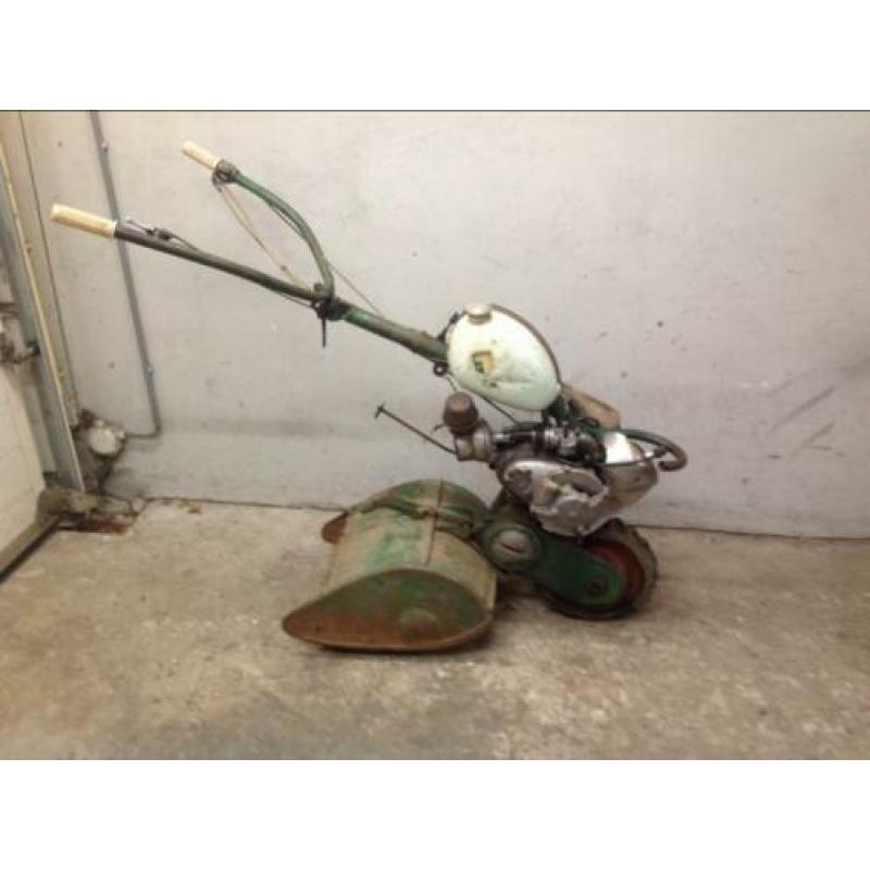 Oud tuinfreesje met nsu quickley 3 v motor