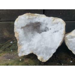 Bergkristal geode 2,13 kg