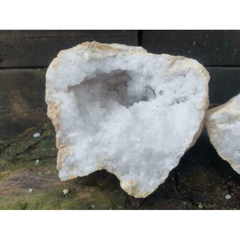 Bergkristal geode 2,13 kg