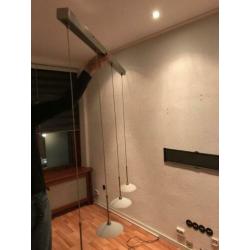 Dimbaar halogeen eettafel hanglamp RVS en 4 melkglas lampen