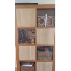 Moderne eiken kast/vitrine