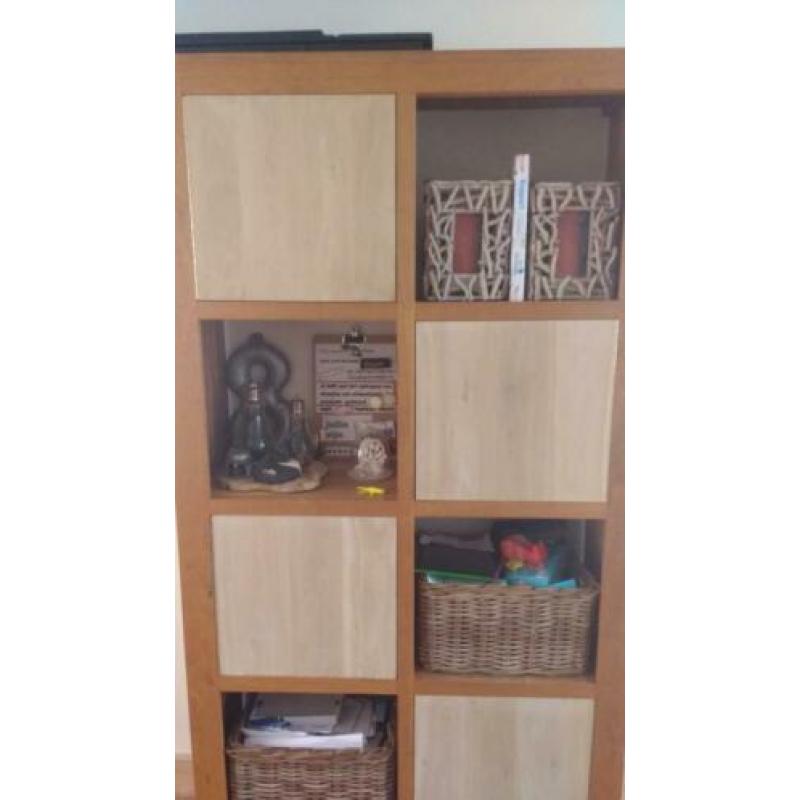Moderne eiken kast/vitrine