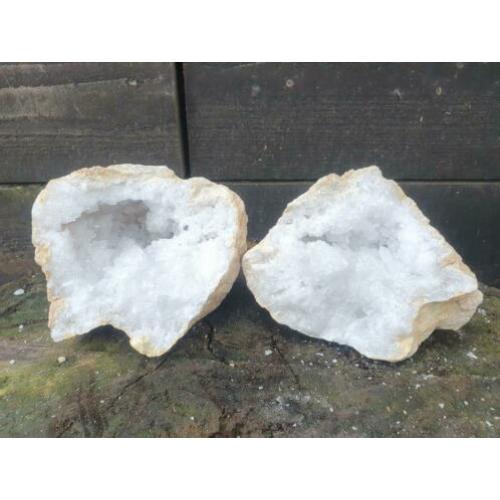 Bergkristal geode 2,13 kg