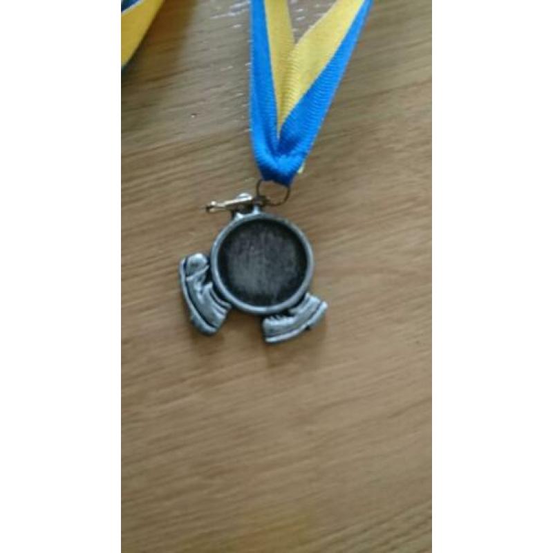 Partij verzameling medaille allerlei zgan schoen duim lin