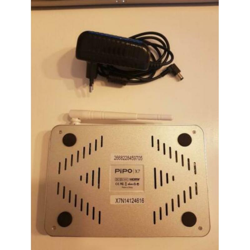 PIPO X7 Windows 8.1 Smart Mini PC TV Box