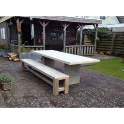 Steigerhout TUINTAFELS op maat, met dubbele kolompoot