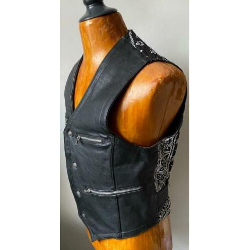 Leren bikers/motor vest. Mt L.