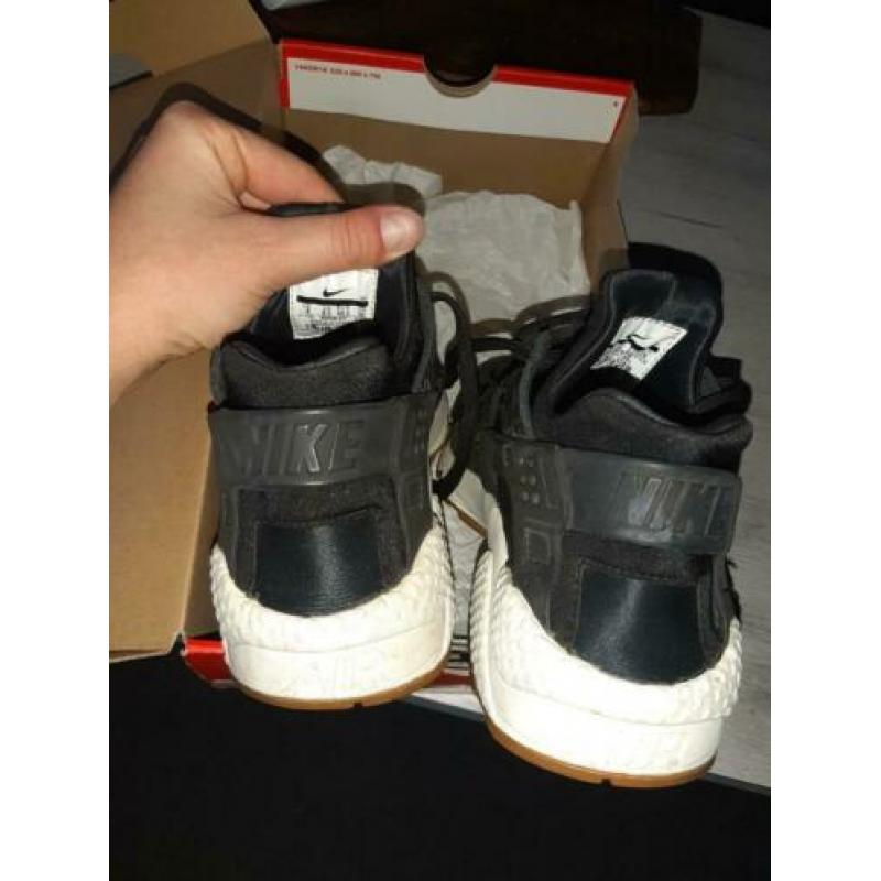 Nike Huarachee maat 40,5