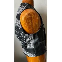 Leren bikers/motor vest. Mt L.