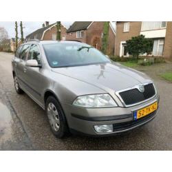 Skoda Octavia 1.6 75KW COMBI AMBIENTE