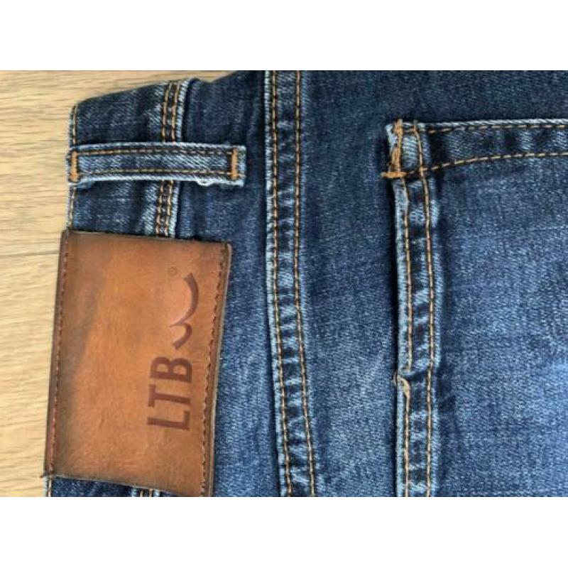 LTB spijkerbroek maat 30-32 type Sawyer jeans broek blauw