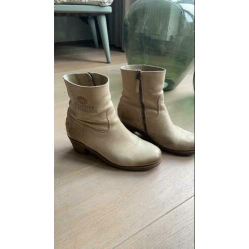 Leuke beige/ zand kleurige shabbies 38.5