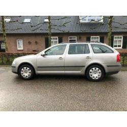 Skoda Octavia 1.6 75KW COMBI AMBIENTE
