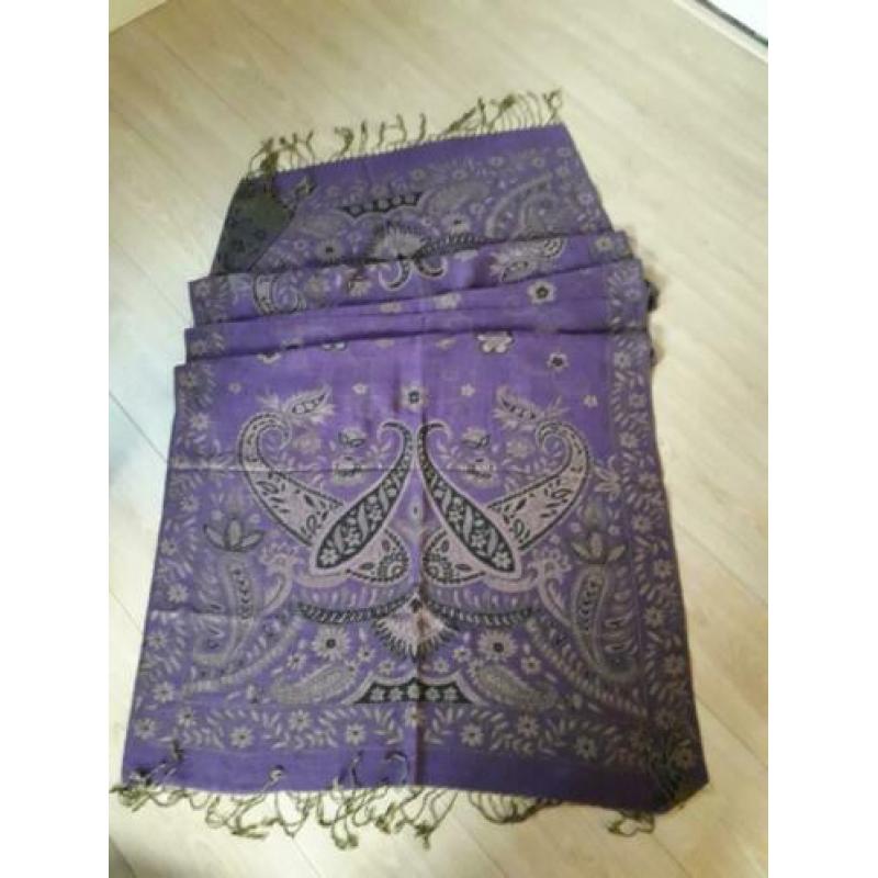 Zachte paarse sjaal omslagdoek 70 x 170 cm