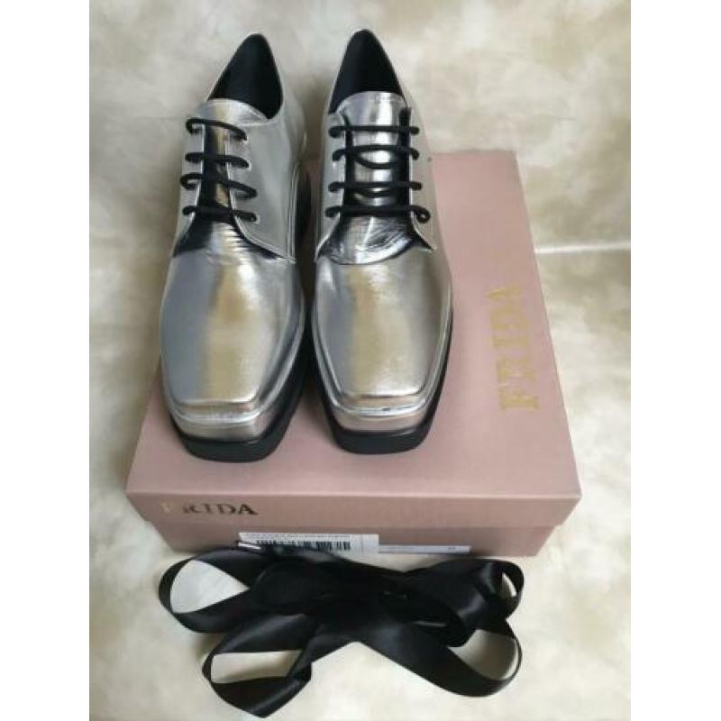 Super gave leren zilveren schoenen van Frida (Maat 37) NIEUW