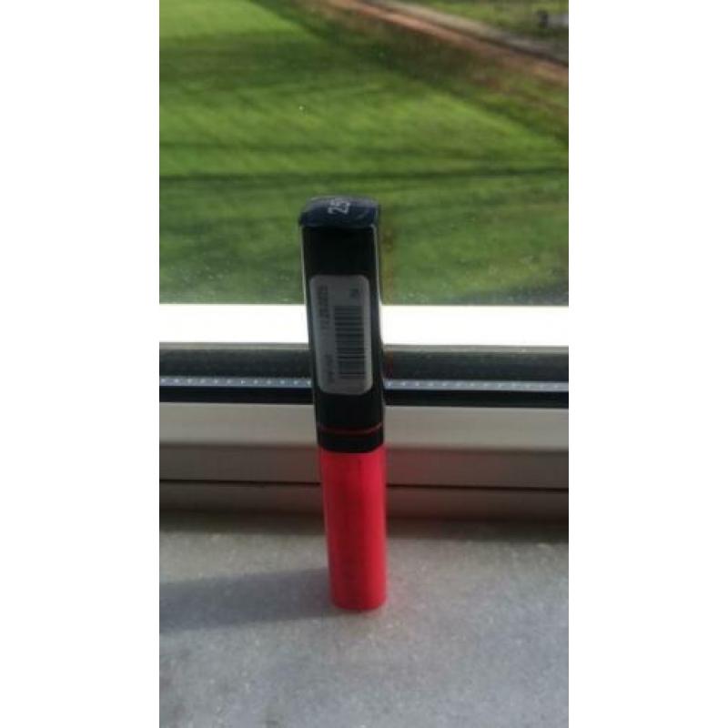 Hema High Shine lipgloss kleur Coral Crush