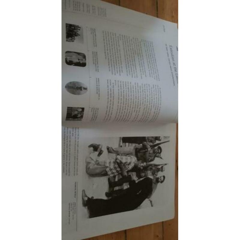 Groot, zwaar boek Moments the Pulitzer price winning photogr