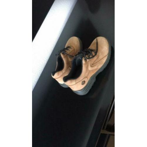 Werkschoenen dames bata zgan maat 39 stalen neus