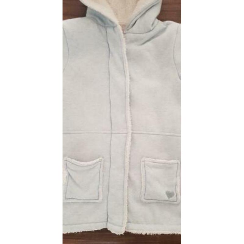 Winterjas licht blauw met warme voering maat 122