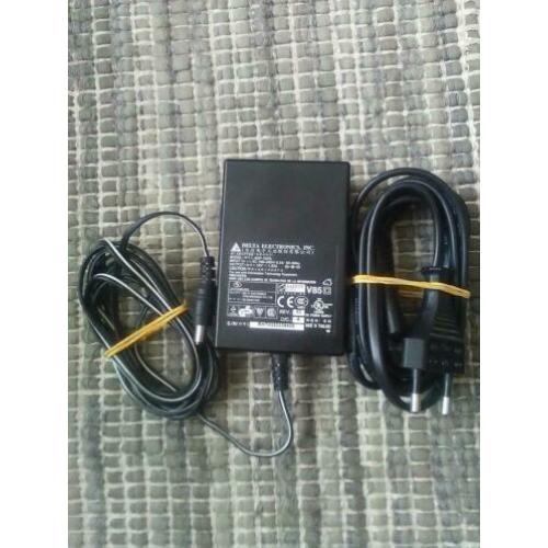 Adapter/ voeding